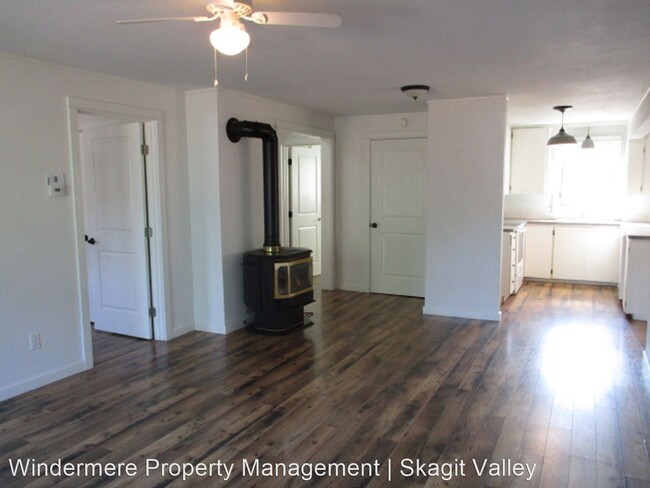 Building Photo - 2 br, 1 bath House - 7902 Gentry Court