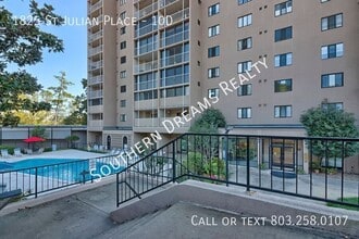 Building Photo - 1825 St Julian Pl