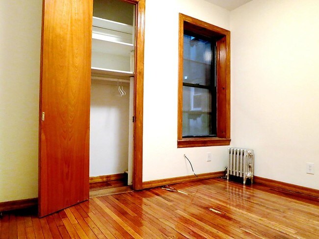 Building Photo - 54 9th St