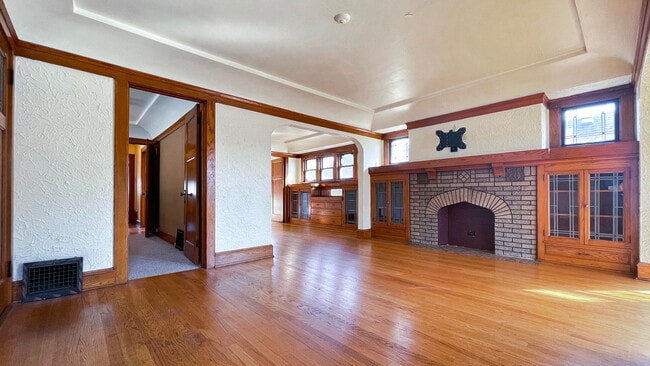 Building Photo - 2562 N 61st St