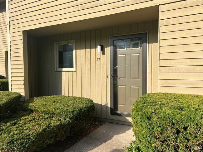 Foto del edificio - 47 W Utica St