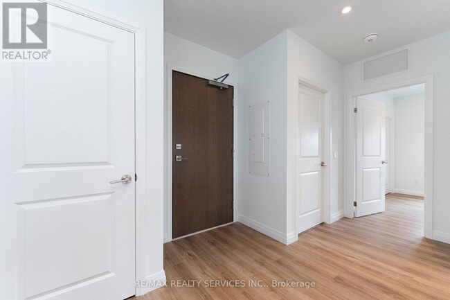 Building Photo - 525 New Dundee Rd