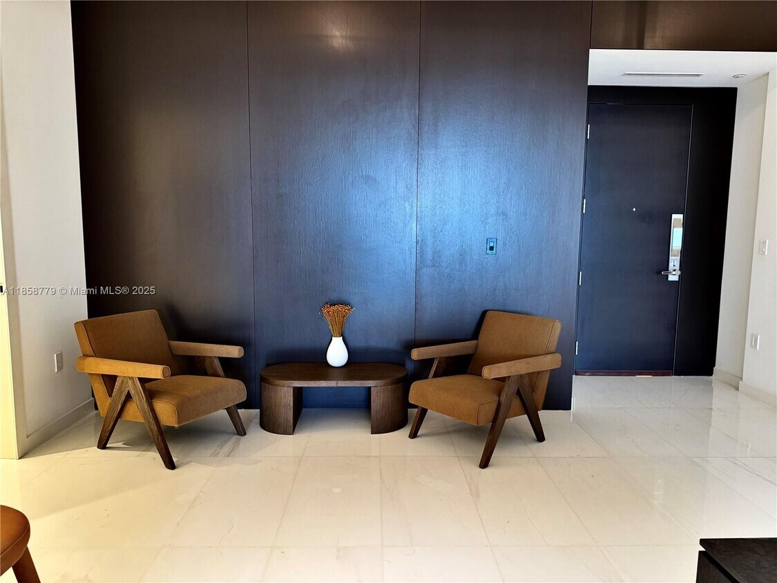 Foto principal - 300 Biscayne Blvd Way