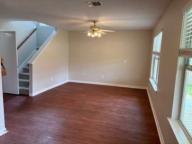 Living room - 19110 Saddleville Mills Ln