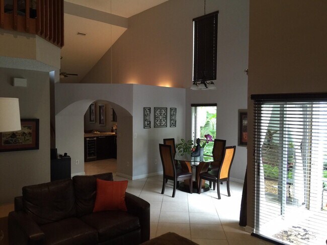 Building Photo - 9972 NW 2nd Ct