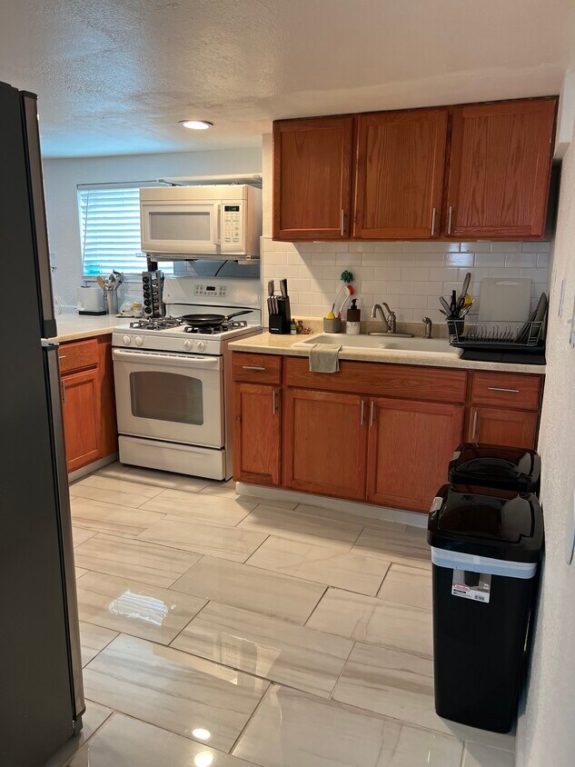 400 Lake Ave, Rodeo, CA 94572 House Rental in Rodeo, CA