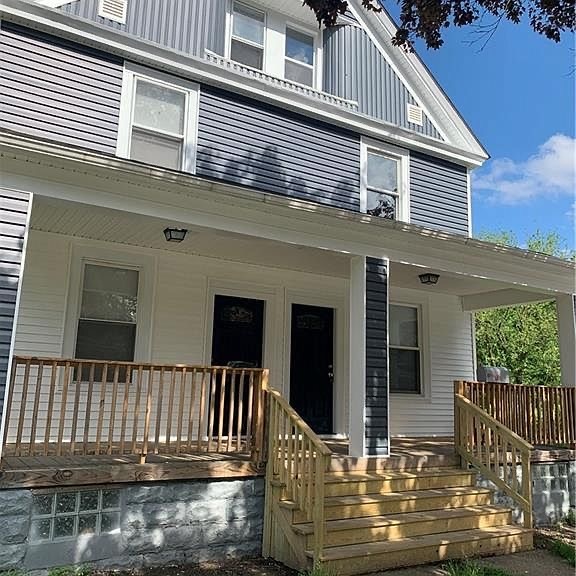 Primary Photo - 127 Gale St