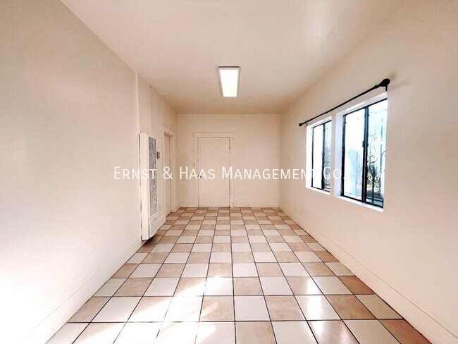 Foto del edificio - 1343 Walnut Ave