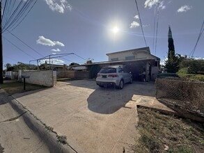 Building Photo - 91-546-546 Onelua St