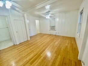 Building Photo - 1410 Wentworth St