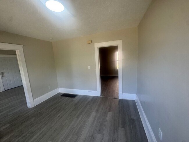 Foto del edificio - 2895 E 118th St