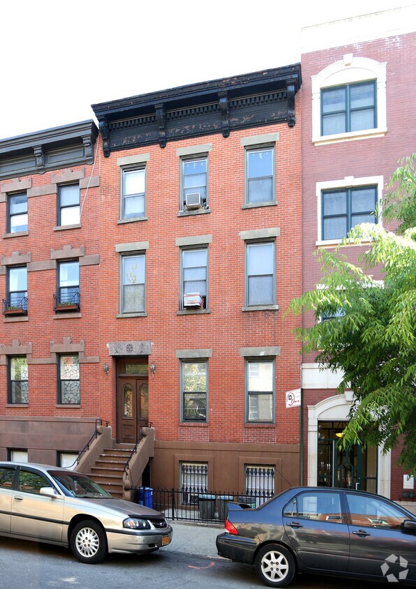 Foto principal - 341 Union St