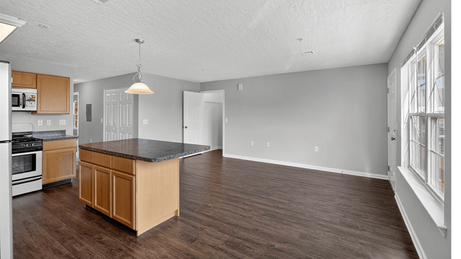 Building Photo - The View at Mackenzi