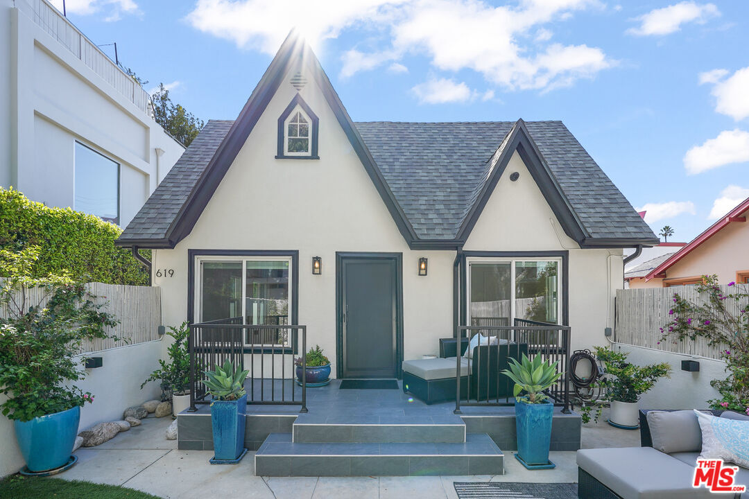 Foto principal - 619 Westmount Dr