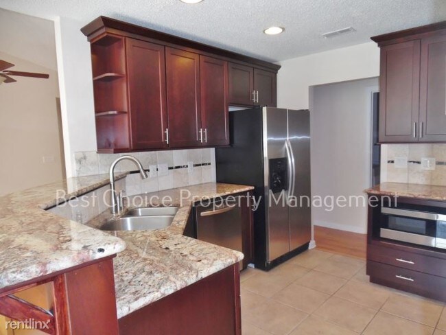 Building Photo - 4 br, 2 bath House - 6011 Hyde Park Ln