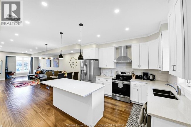 Building Photo - 955 Walker Rd