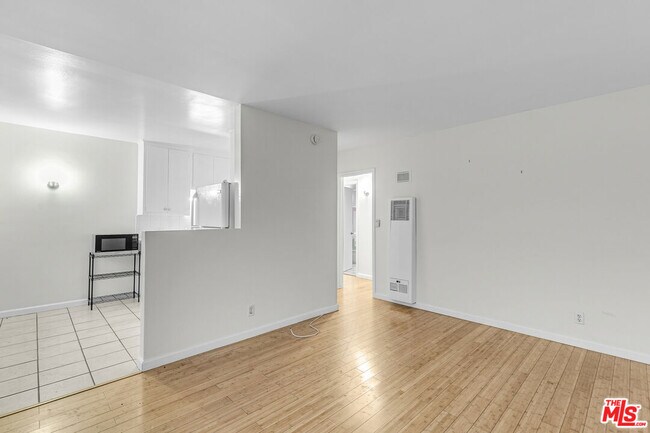Foto del edificio - 11842 Venice Blvd.