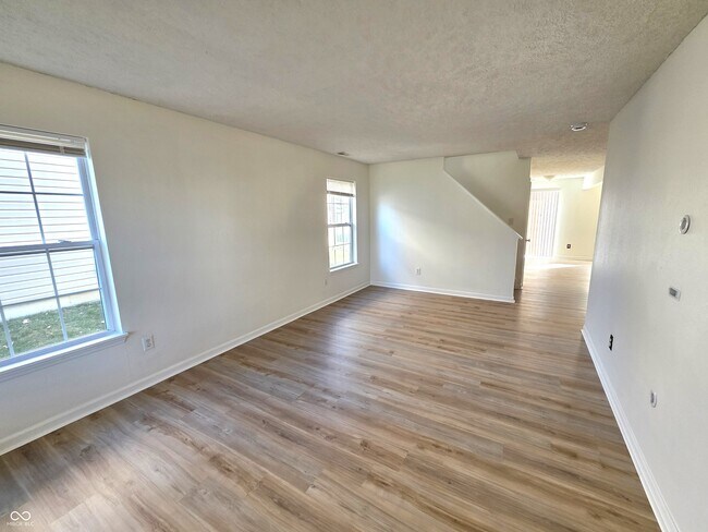 Foto del edificio - 11329 Smoothbark Dr