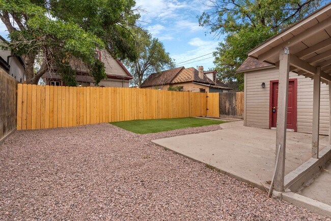 Foto del edificio - Carriage House near Downtown Pueblo!