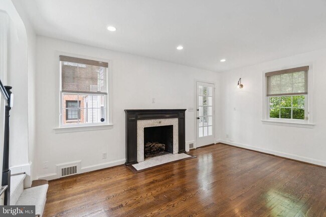 Foto del edificio - 4420 Chesapeake St NW
