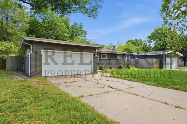 Foto del edificio - 730 N Chipper Ln