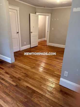 Foto del edificio - 24 Crosby Rd