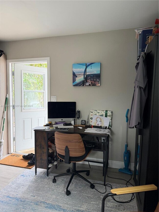 Building Photo - 1246 NE 110th Terrace