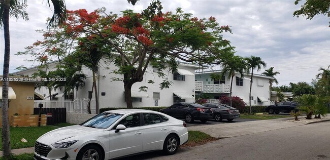 Foto del edificio - 1715 Wiley St