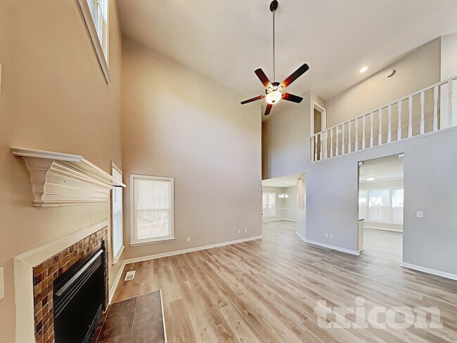 Foto del edificio - 905 Amersham Ln