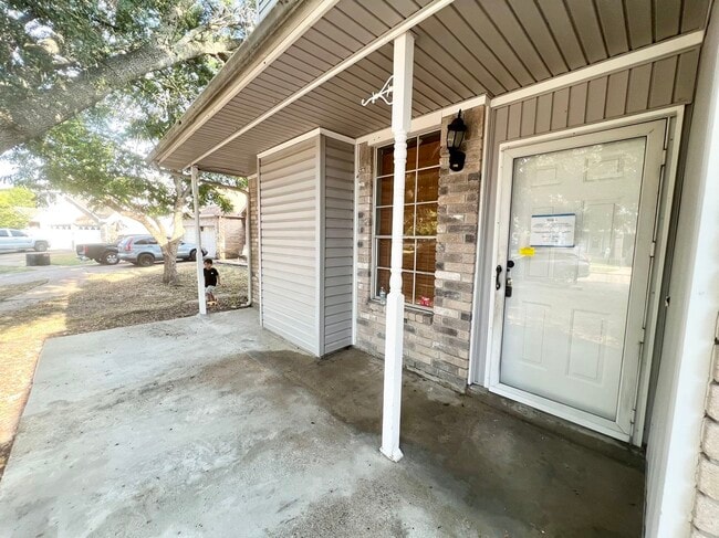 Building Photo - 8035 Trail Side Dr