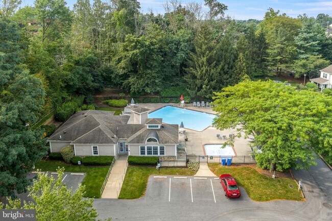 Foto del edificio - 112 Briarcliff Ct