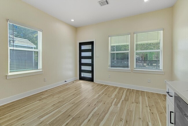 Foto del edificio - 7001 Avenue P