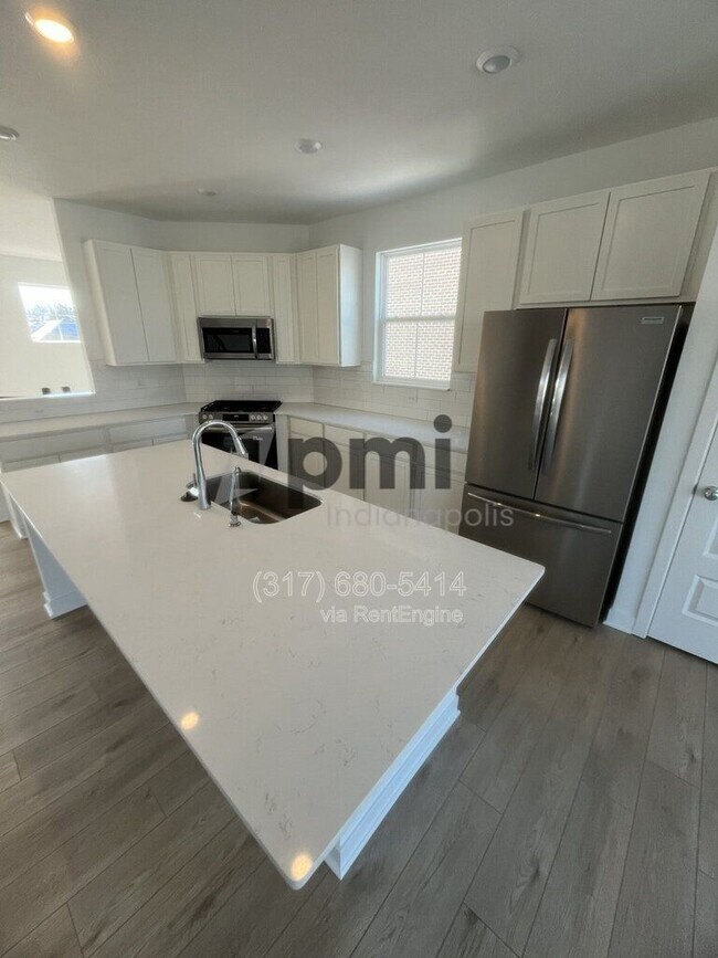 Foto del edificio - 4895 Gilet Dr