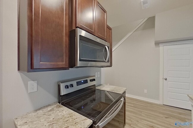 Building Photo - 7210 Chatfield Wy NW