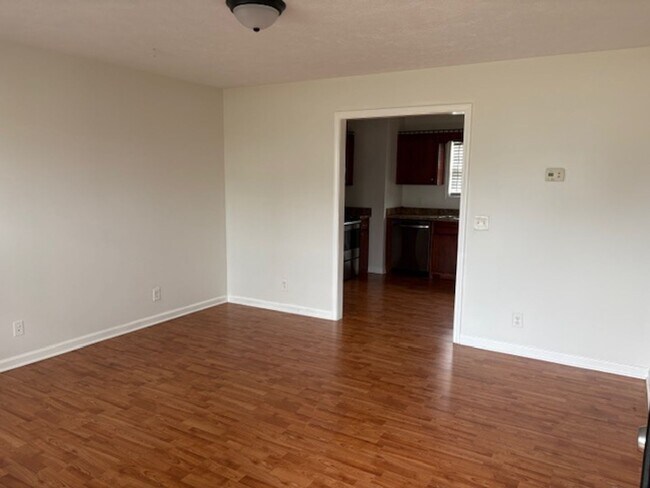 Foto del edificio - 122 Stonefield Cir