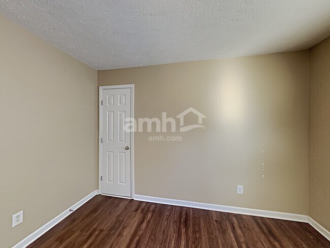 Building Photo - 1025 Fulman Rd