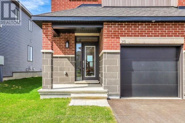 Building Photo - 71 Esban Dr