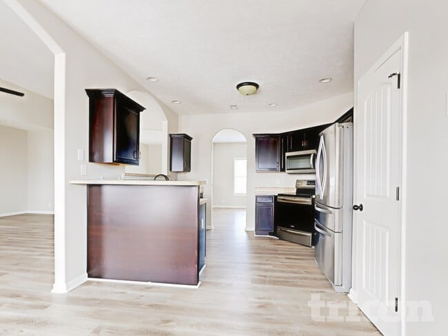 Building Photo - 2849 Brewster Drive