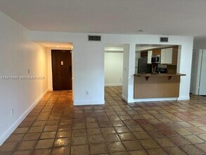 Building Photo - 8860 SW 123rd Ct