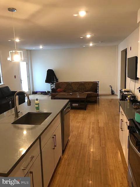 Foto principal - 1834 Vineyard St