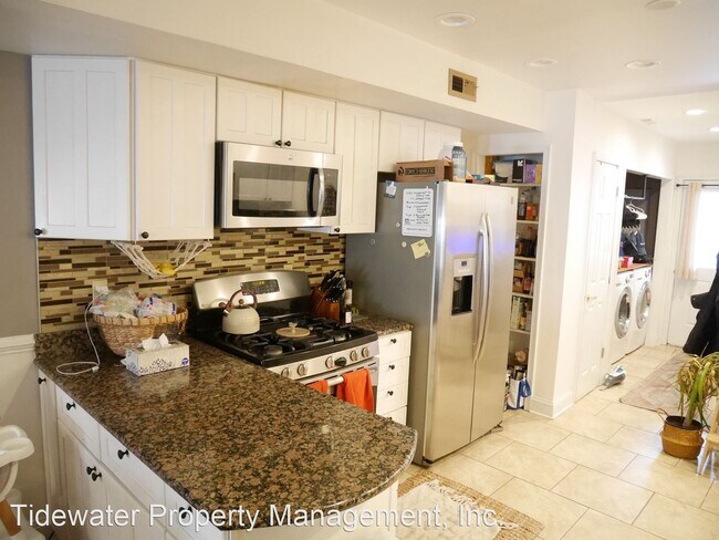 Foto del edificio - 2 br, 2 bath House - 816 S. Highland Ave