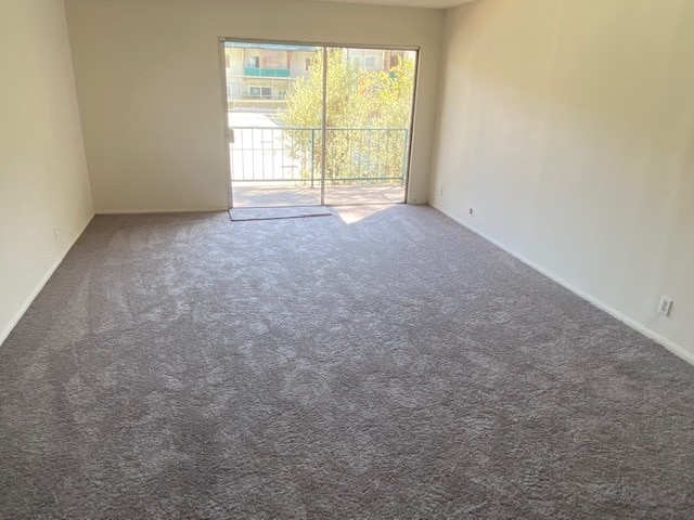 Foto del edificio - 5460 White Oak Ave