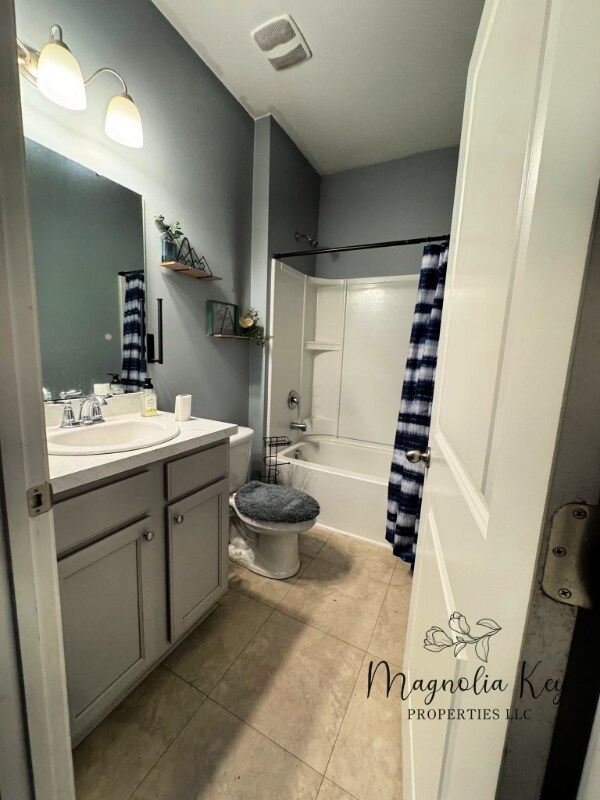 Foto del edificio - 599 Hay Hill Ln