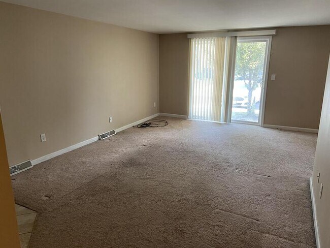 Foto del edificio - 137 Creekside Drive