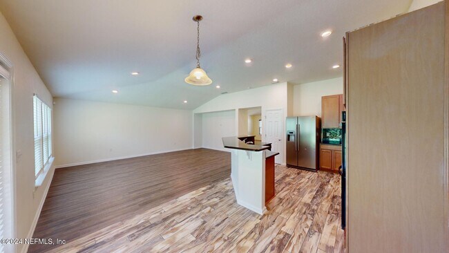 Foto del edificio - 7568 Fanning Dr