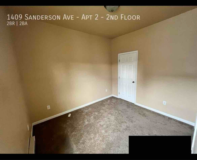 Foto del edificio - 1409 Sanderson Ave