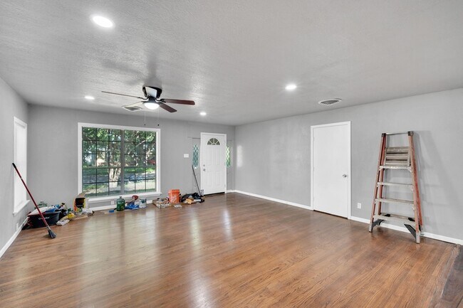 Foto del edificio - 772 Fernwood St