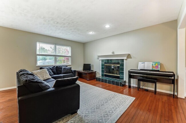 Foto del edificio - 6377 Willow Ln