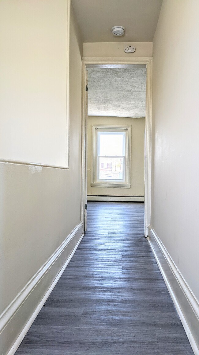 Foto del edificio - 730 Kohn St