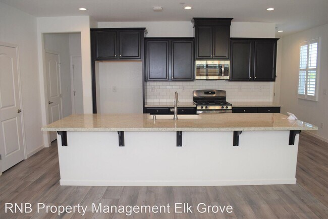 Building Photo - 4 br, 2.5 bath House - 8343 Frontera Drive